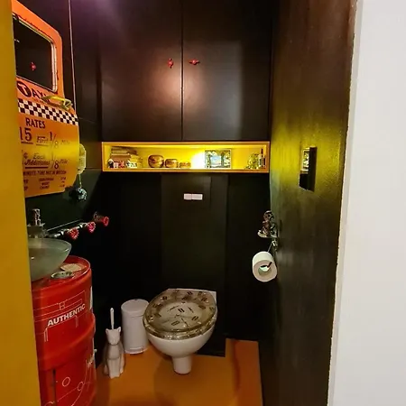 Apartamento Avec Clim, 5 Min Métro Paris, Cour Privée